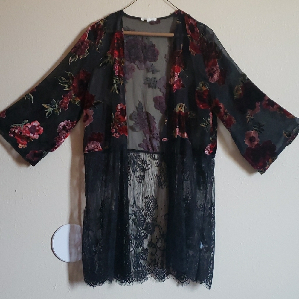 Women's velvet, lace, kimono - Picture 1 of 4